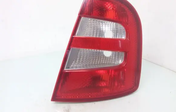Skoda Fabia Mk1 (6Y) Rear/tail lights 6Y6945096 6Y6945112