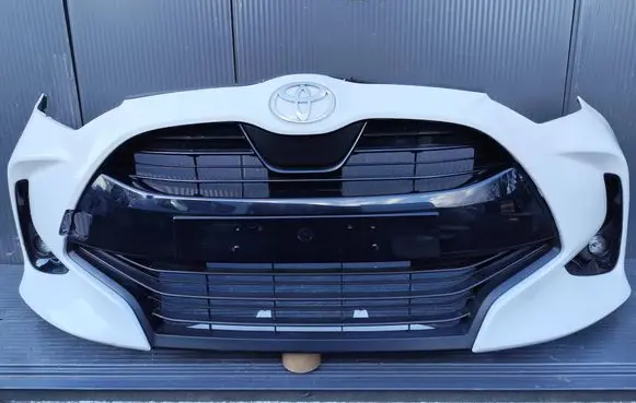 Toyota Yaris XP210 Front bumper YARISIVZDERZAK