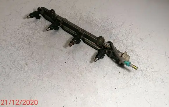 Honda CR-V Fuel main line pipe