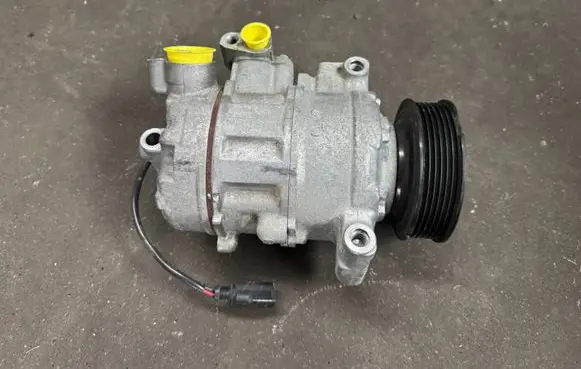 Porsche Cayenne (92A) Air conditioning (A/C) compressor (pump) 