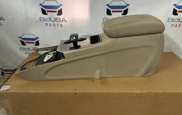 Jeep Grand Cherokee Center console 