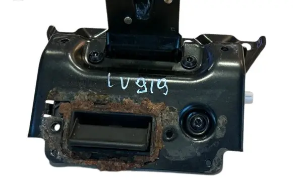 Chrysler Crossfire Tailgate/trunk/boot lock/catch/latch A1937500085