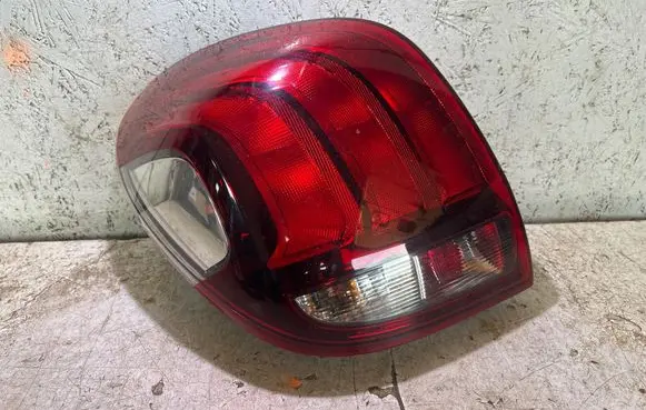 Rear/tail lights