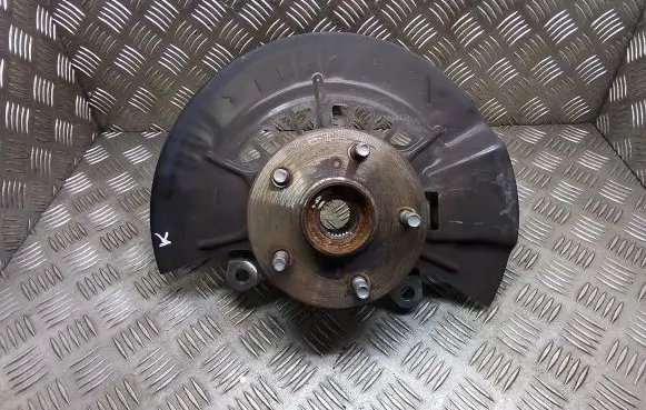 Lexus ES 250 - 300 - 330 Front wheel hub F25L