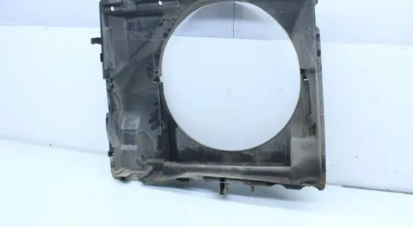Nissan Navara D40 Radiator cooling fan shroud