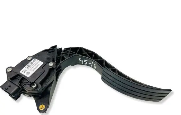 Renault Captur Accelerator throttle pedal 6PV00997807 180029347R