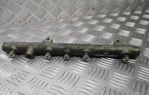 Renault Scenic II - Grand scenic II Fuel main line pipe 7700111013