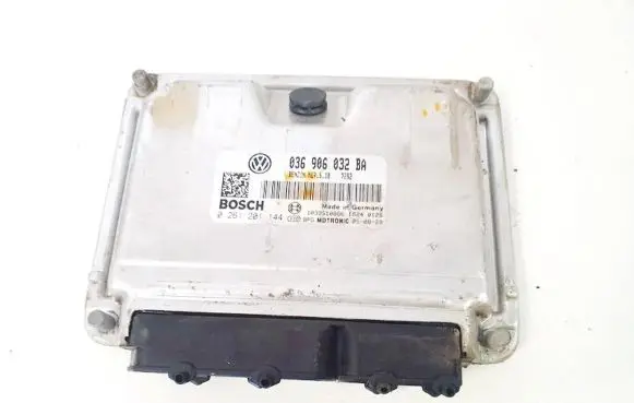 Volkswagen Golf V Engine control unit/module 36906032ba 0261201144