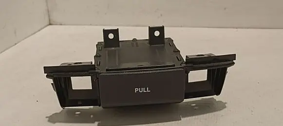 Hyundai i30 Ashtray (front) 