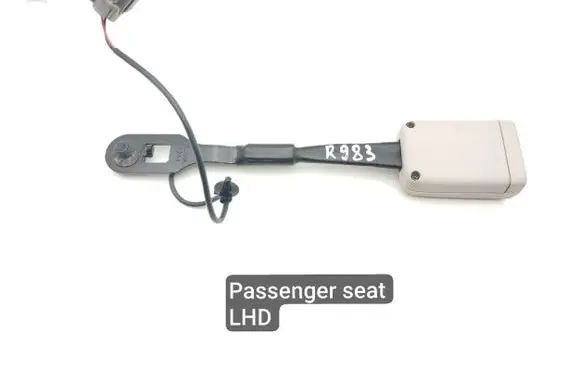 Chrysler Pacifica Front seatbelt buckle 5LA501D2AE