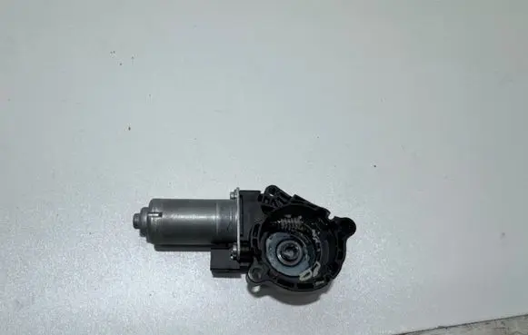 Volvo XC60 Seat adjustment motor C37011102 D391603