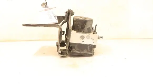 Skoda Octavia Mk2 (1Z) ABS Pump
