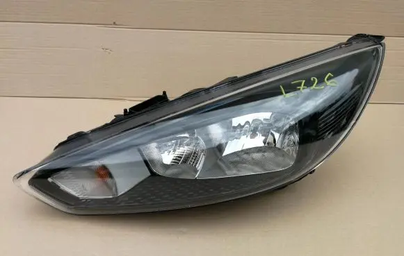 Ford Focus Headlight/headlamp