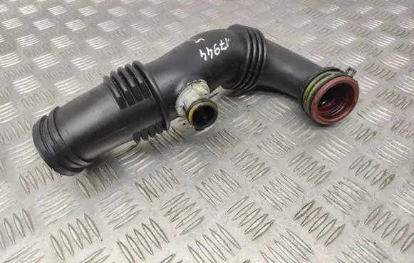 Citroen C5 Intercooler hose/pipe 9687883680