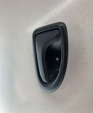 Opel Vivaro Front door interior handle 8200028994