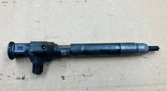 Citroen C4 III e-C4 Fuel injector 71225011332 428602943