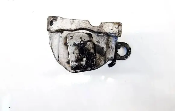 Volvo V70 Engine mount bracket 30776354