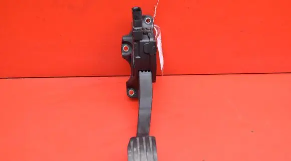 Ford Mondeo MK IV Accelerator throttle pedal 6G92-9F836-RD