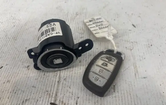 Hyundai i40 Engine start stop button switch CAR110905