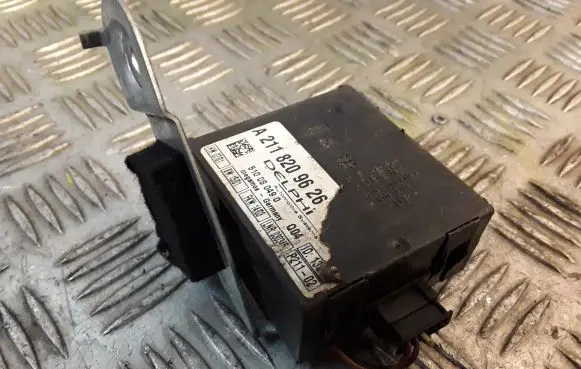 Mercedes-Benz E W211 Alarm control unit/module 2118209626 A2118209626