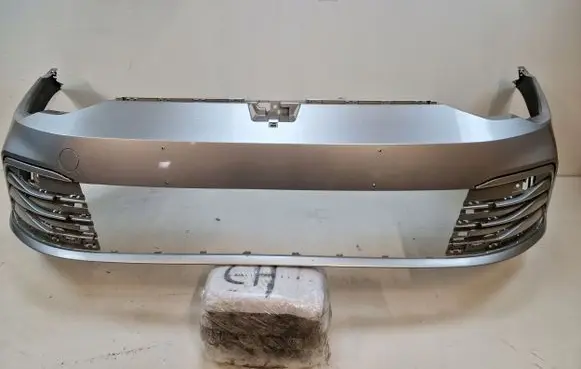 Volkswagen Golf VIII Front bumper 5H0807221