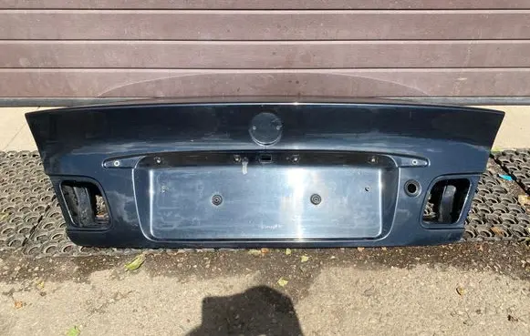 BMW 3 E46 Tailgate/trunk/boot lid 2602041
