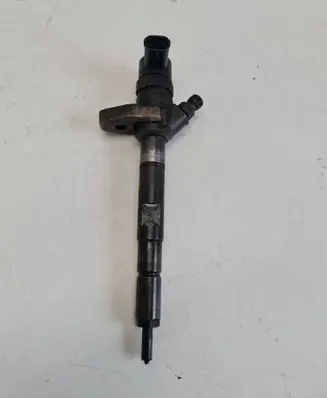 KIA Sorento Fuel injector 338004A500 67828SA
