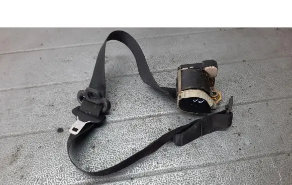 Ford Mondeo Mk III Front seatbelt