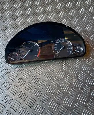 Peugeot 407 Speedometer (instrument cluster) 9658137280
