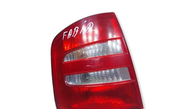 Skoda Fabia Mk1 (6Y) Rear/tail lights 6Y9945096BKASACJA 6Y9945096B