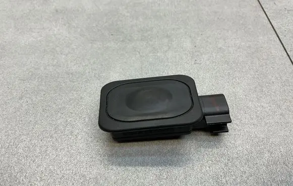 Ford C-MAX II Tailgate/boot open switch button 1L2T14K147AA