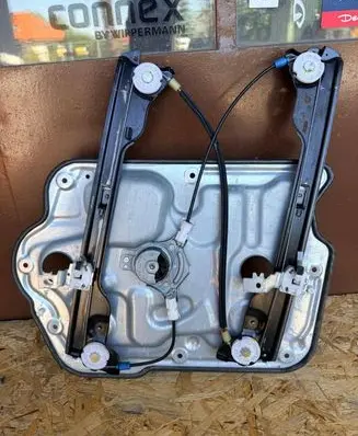 Nissan Qashqai Front door window regulator with motor 80771JD00A