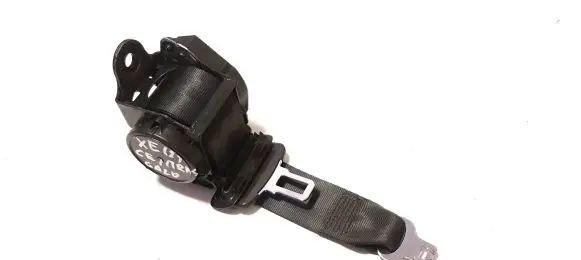 Middle seatbelt (rear)