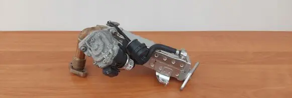 BMW 1 F20 F21 EGR valve cooler 73789110