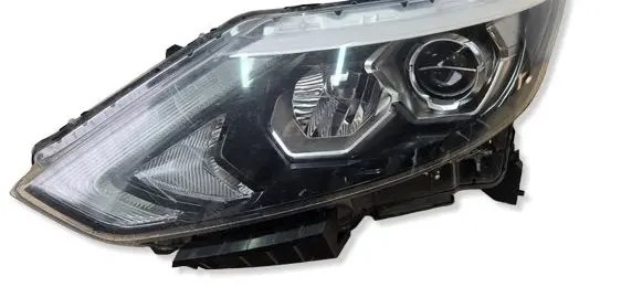 Nissan Qashqai Headlight/headlamp 