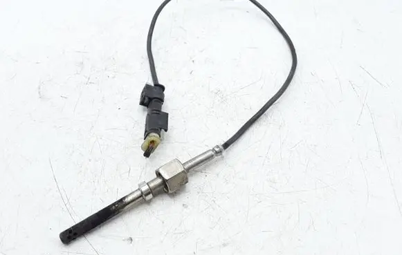 Mercedes-Benz ML W164 Exhaust gas temperature sensor A0009053905