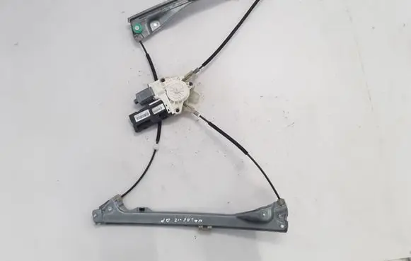 Renault Laguna III Front window lifting mechanism without motor 807000002R