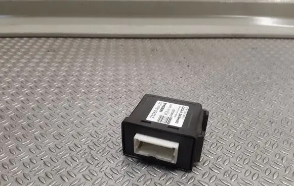 Nissan Primera Parking PDC control unit/module 28260AU120