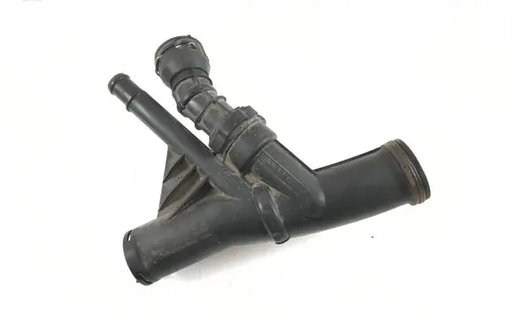 Volkswagen Golf VII Engine coolant pipe/hose 04L121026F 04L121071E