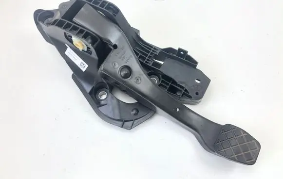 Volkswagen PASSAT B8 Brake pedal 5Q2721058AP