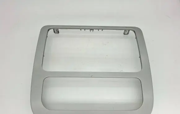 Radio/GPS head unit trim