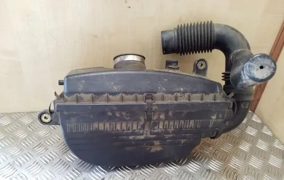 Subaru Forester SG Air filter box