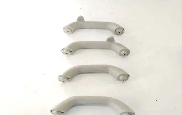 Fiat Freemont A set of handles for the ceiling 100013039 100013034 100013036