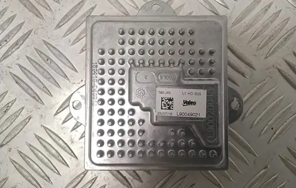 Renault Espace V (RFC) Xenon control unit/module L90049021