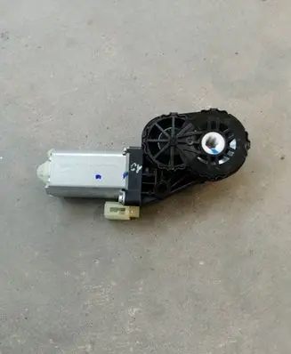 BMW X4 G02 Seat adjustment motor 0390203485
