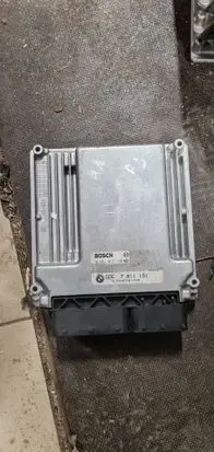 BMW 5 E60 E61 Engine control unit/module 7811151