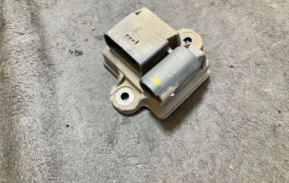Mercedes-Benz Sprinter W906 Glow plug pre-heat relay A6519000900 12147017641