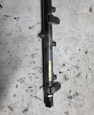 Mercedes-Benz CLS C219 Fuel main line pipe A64207006 0529100595