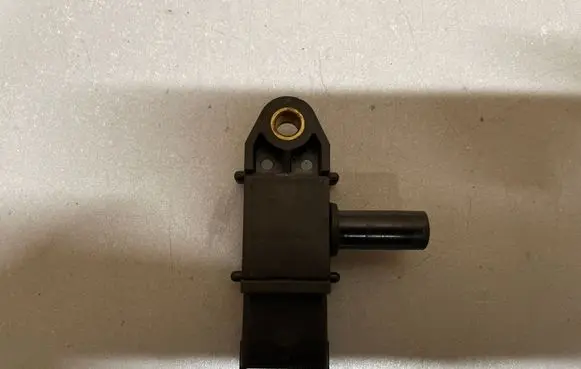 Opel Astra J Camshaft position sensor 55566186