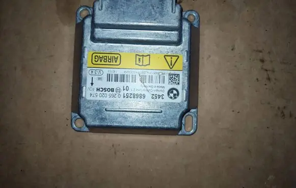 BMW 5 F10 F11 Airbag control unit/module 6868251 0265020574